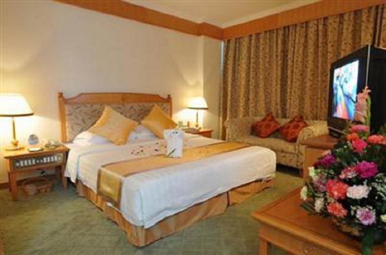 Guoxi Hotel Sanya Esterno foto